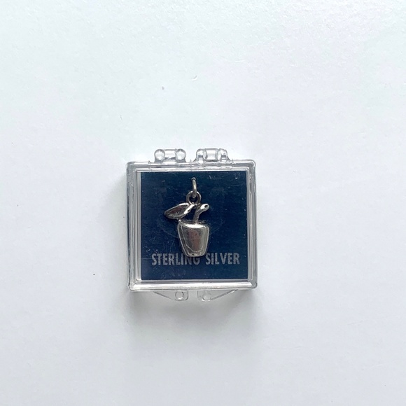 .925 Sterling Silver Apple Charm - Picture 3 of 6